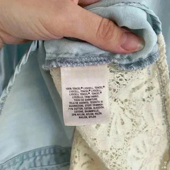 Anthropologie Holding Horses Button Down Shirt Denim Lace Blue Size S - Picture 6 of 9